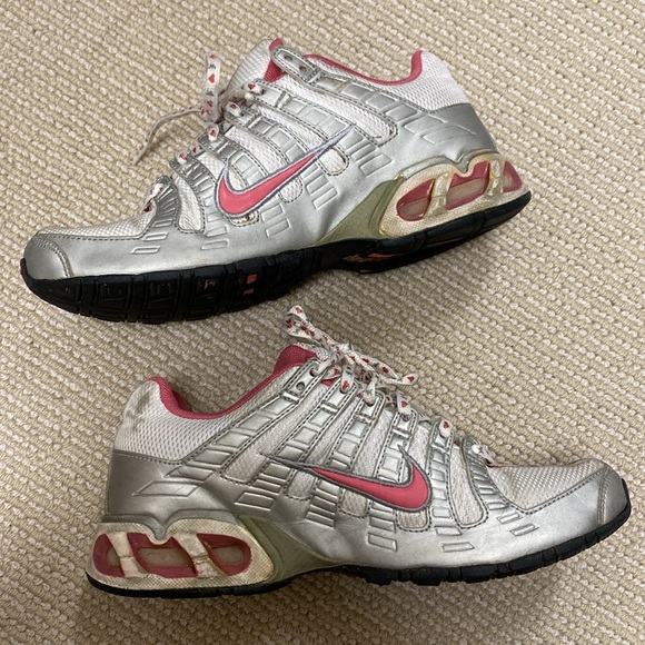 Nike Silver and Pink Max Air Sneakers (size 7) - Picture 5 of 10